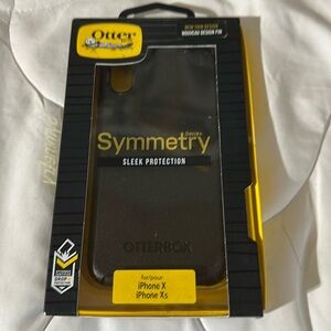 OtterBox Symmetry for iPhone X and iPhone XS.